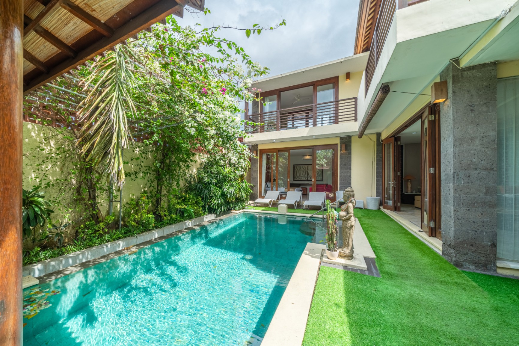 Villa image 1