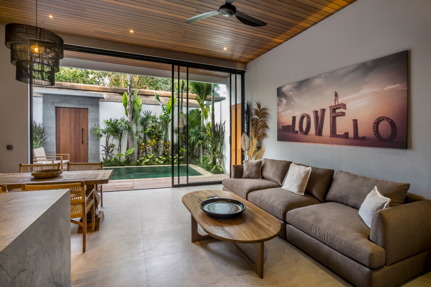 Villa image 2
