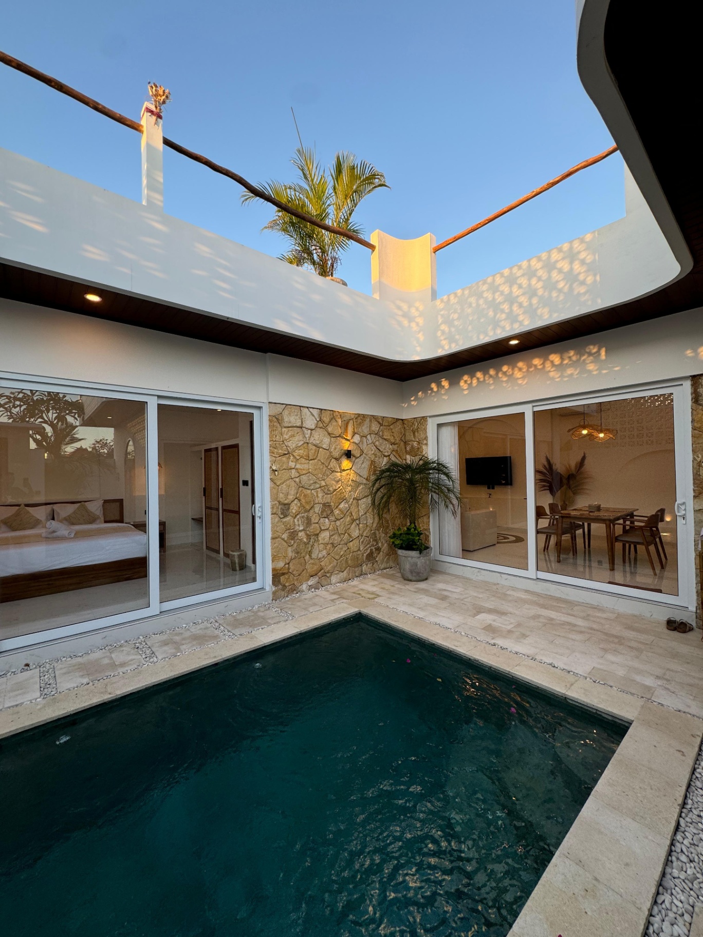 Villa image 1