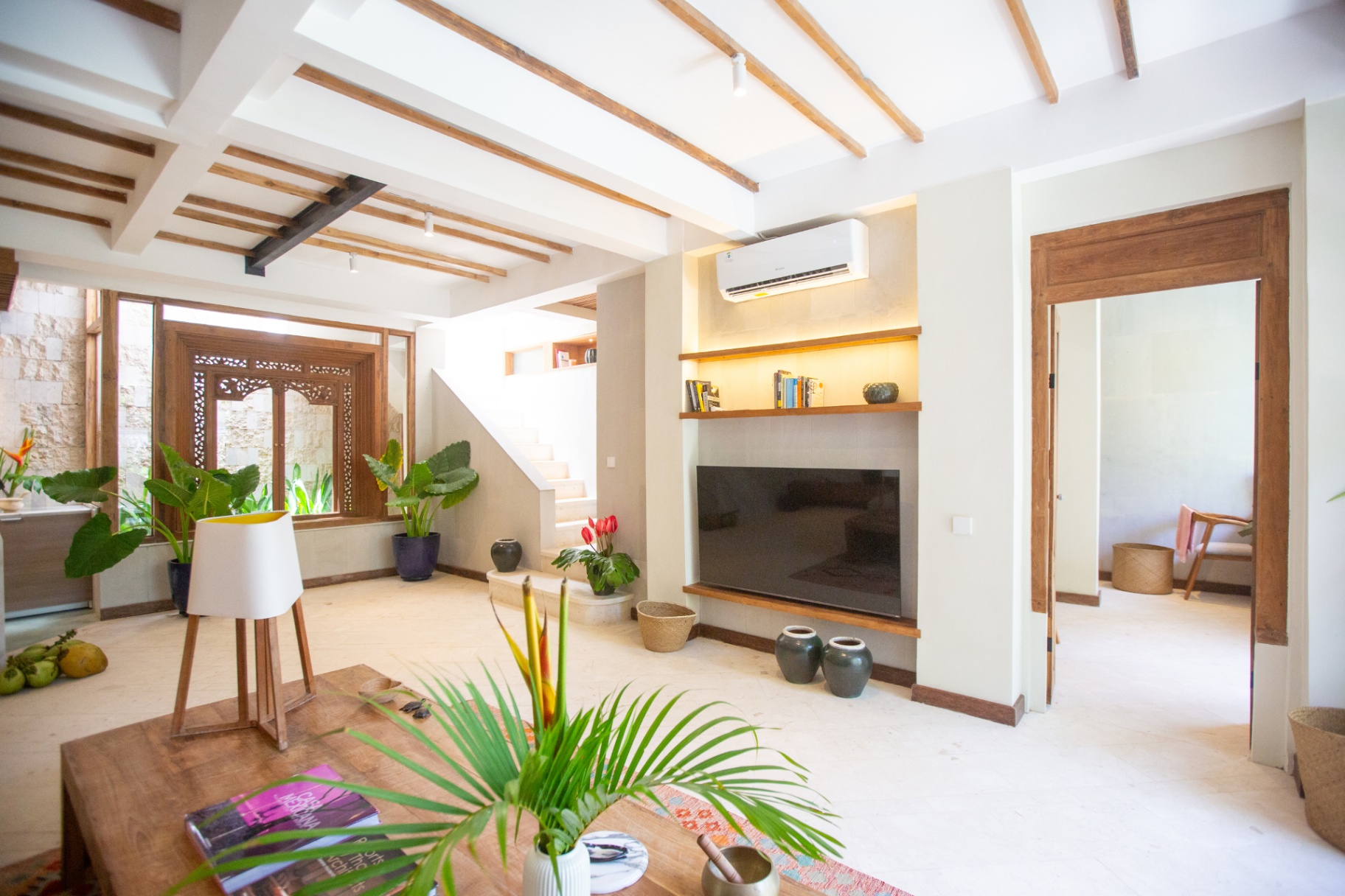 Villa image 2