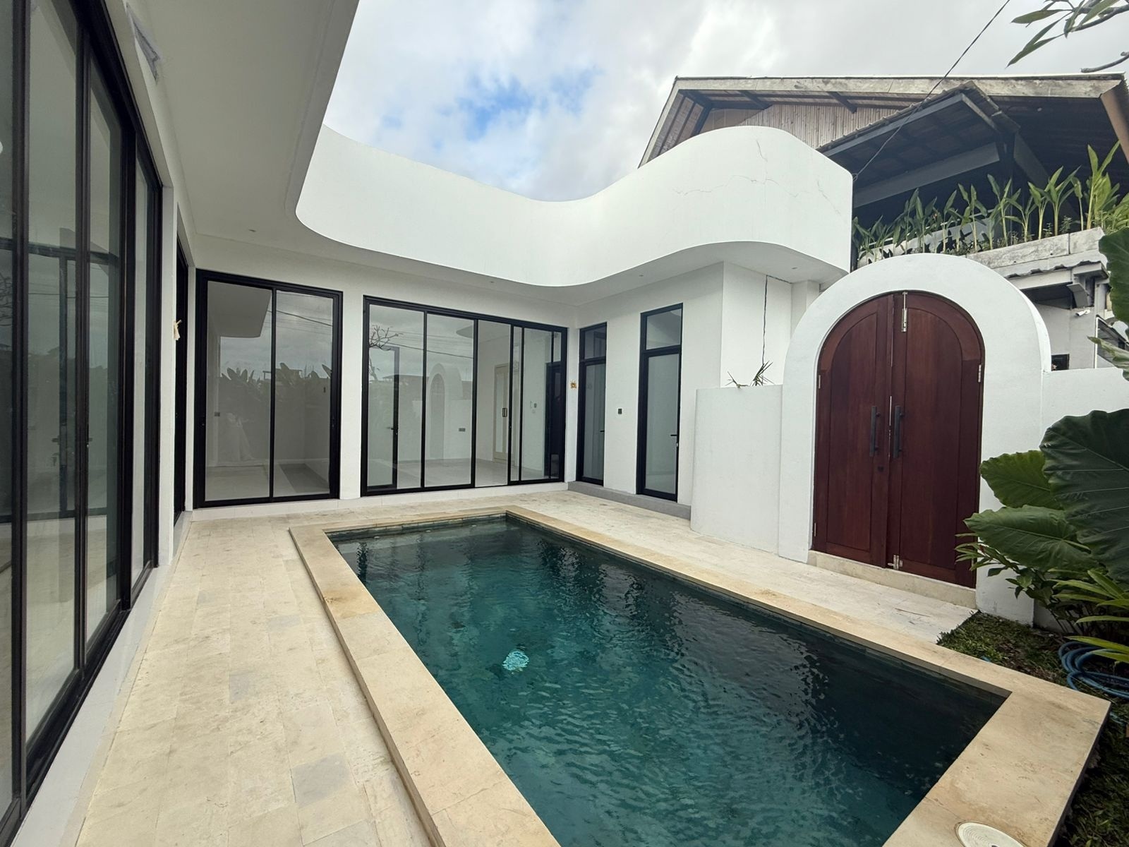 Villa image 1