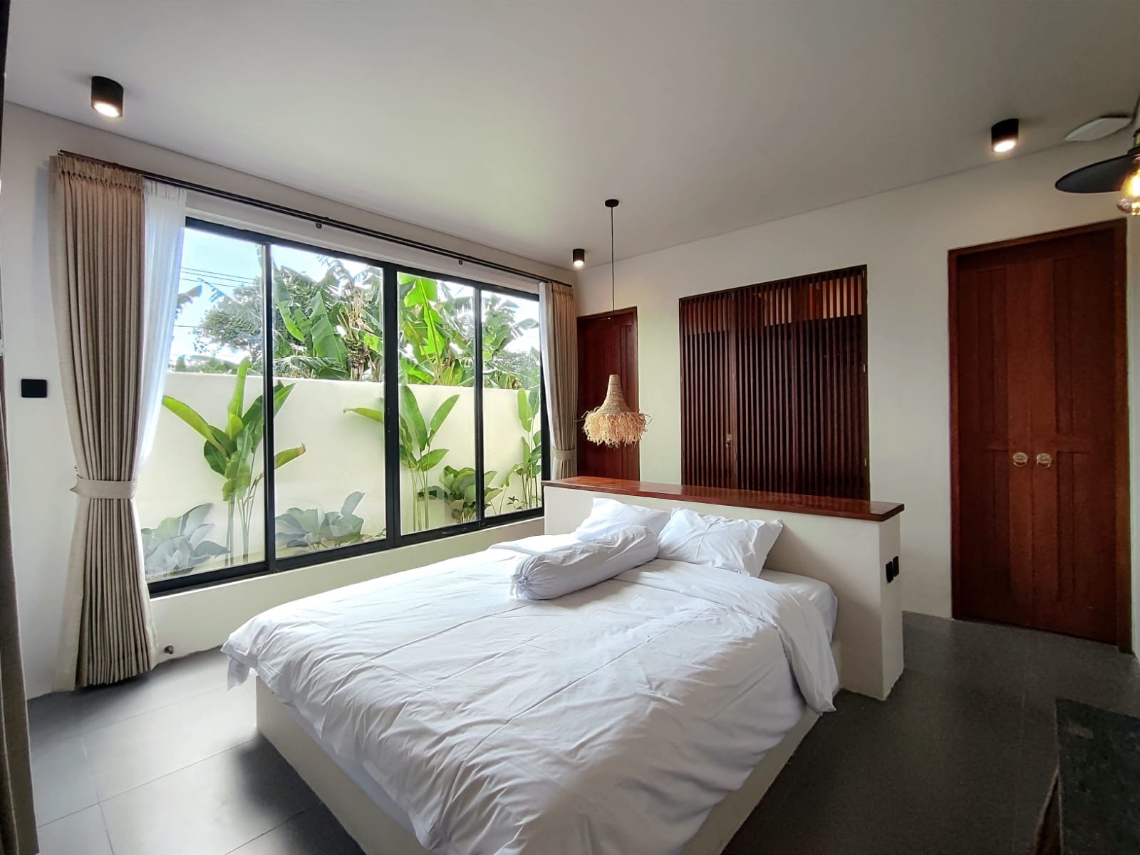 Villa image 2