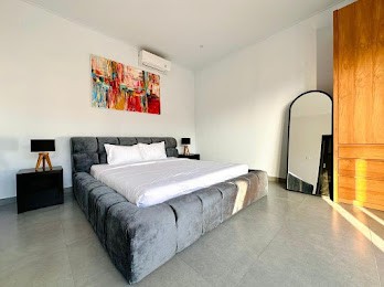 Villa image 2