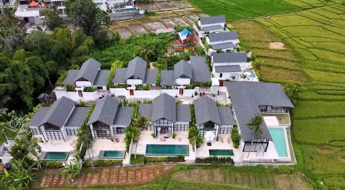Villa image 2