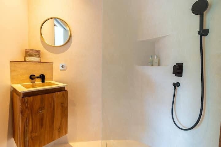 Villa image 2
