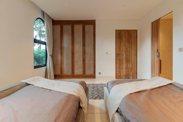 Villa image 3