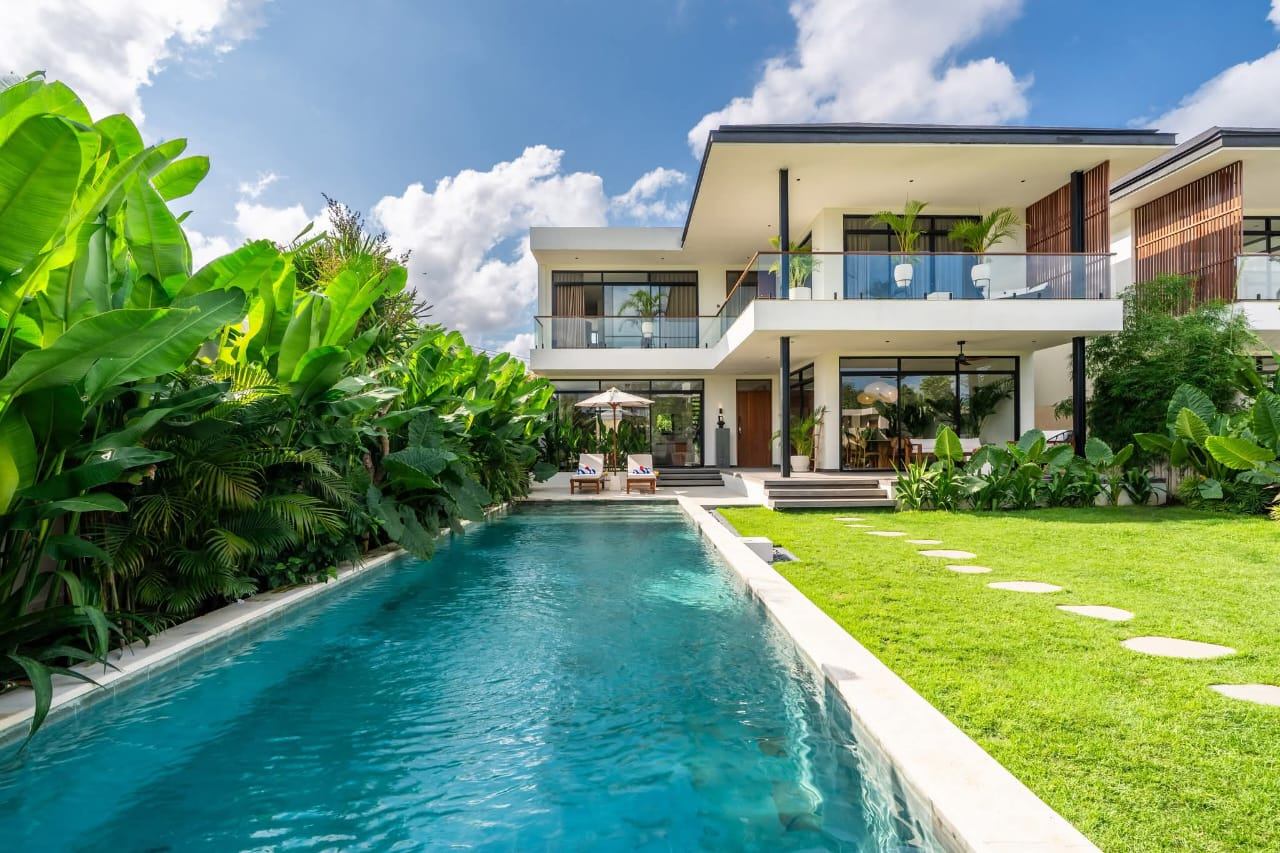 Villa For Rent 3 Bed In Berawa,Tibubeneng Bali PO-3399