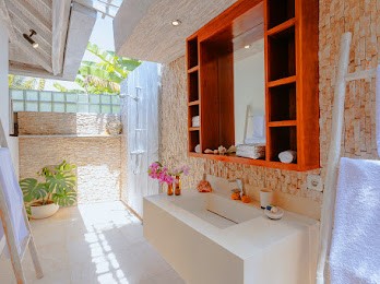 Villa image 3
