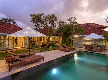 Villa image 1