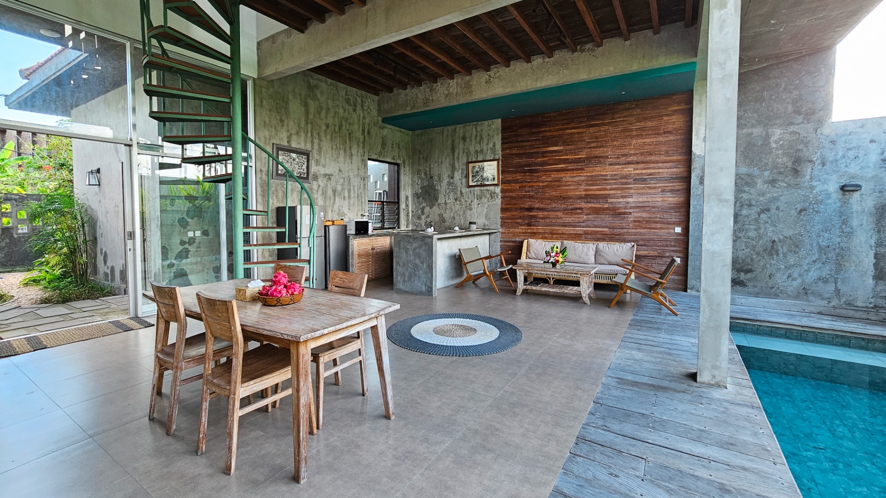 Villa image 2