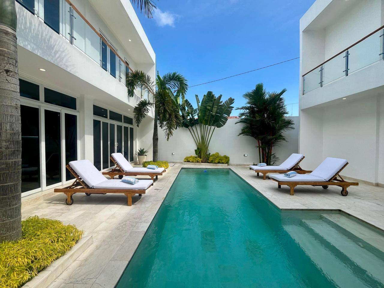 PO-05  VILLA FOR RENT  4 BED IN TUMBAK BAYU, CANGGU