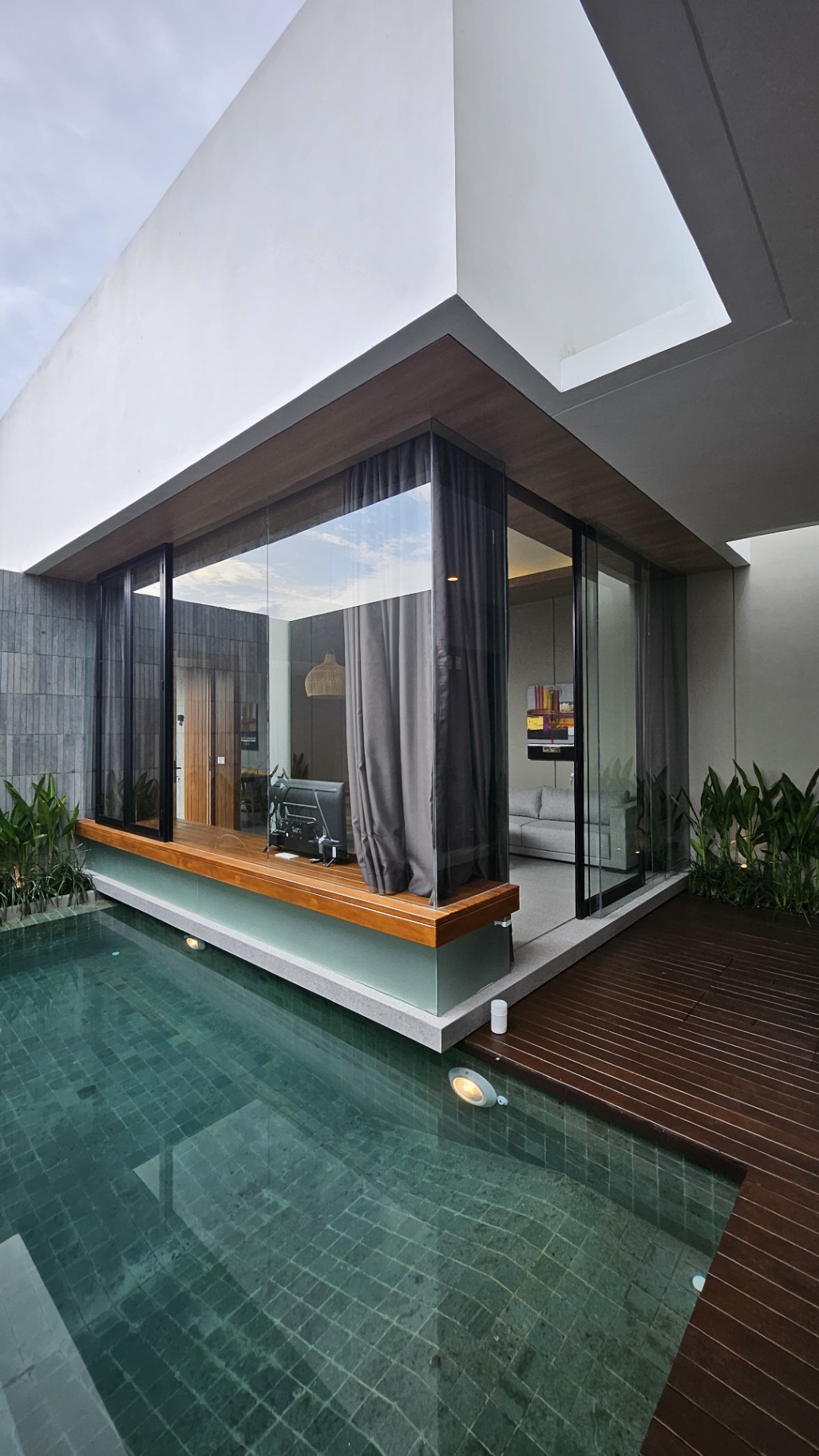 Villa image 1