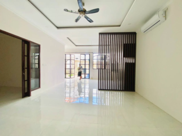 Villa image 3