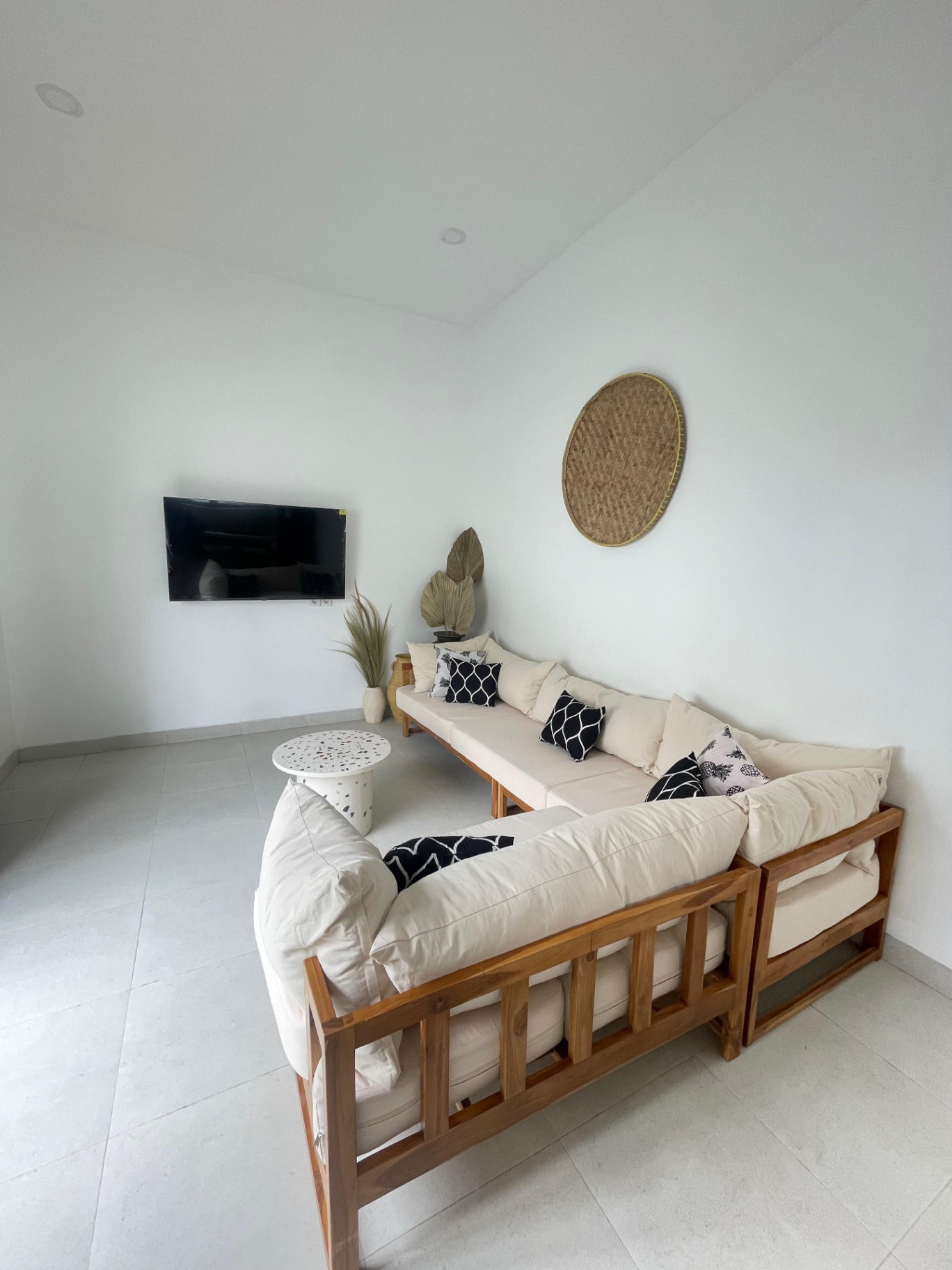 Villa image 2