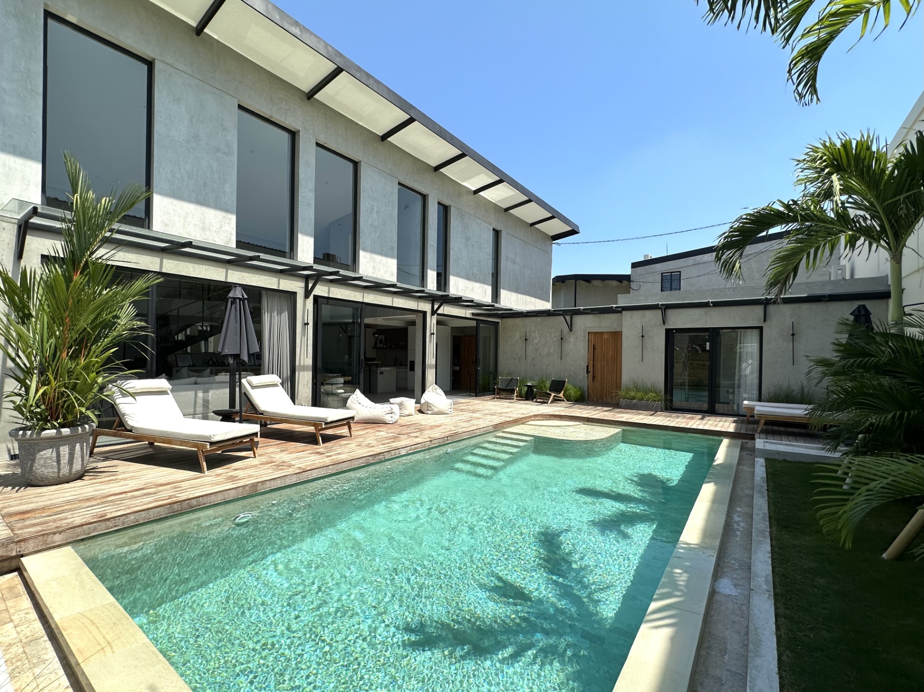 Villa Loft B3 – Luxury 4-Bedroom Villa in Prime Canggu Location!!