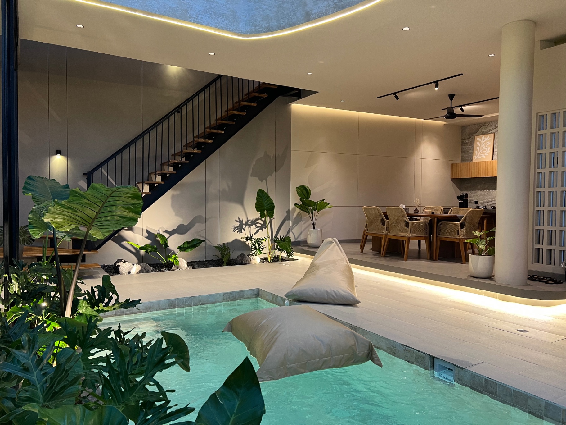 Villa image 2