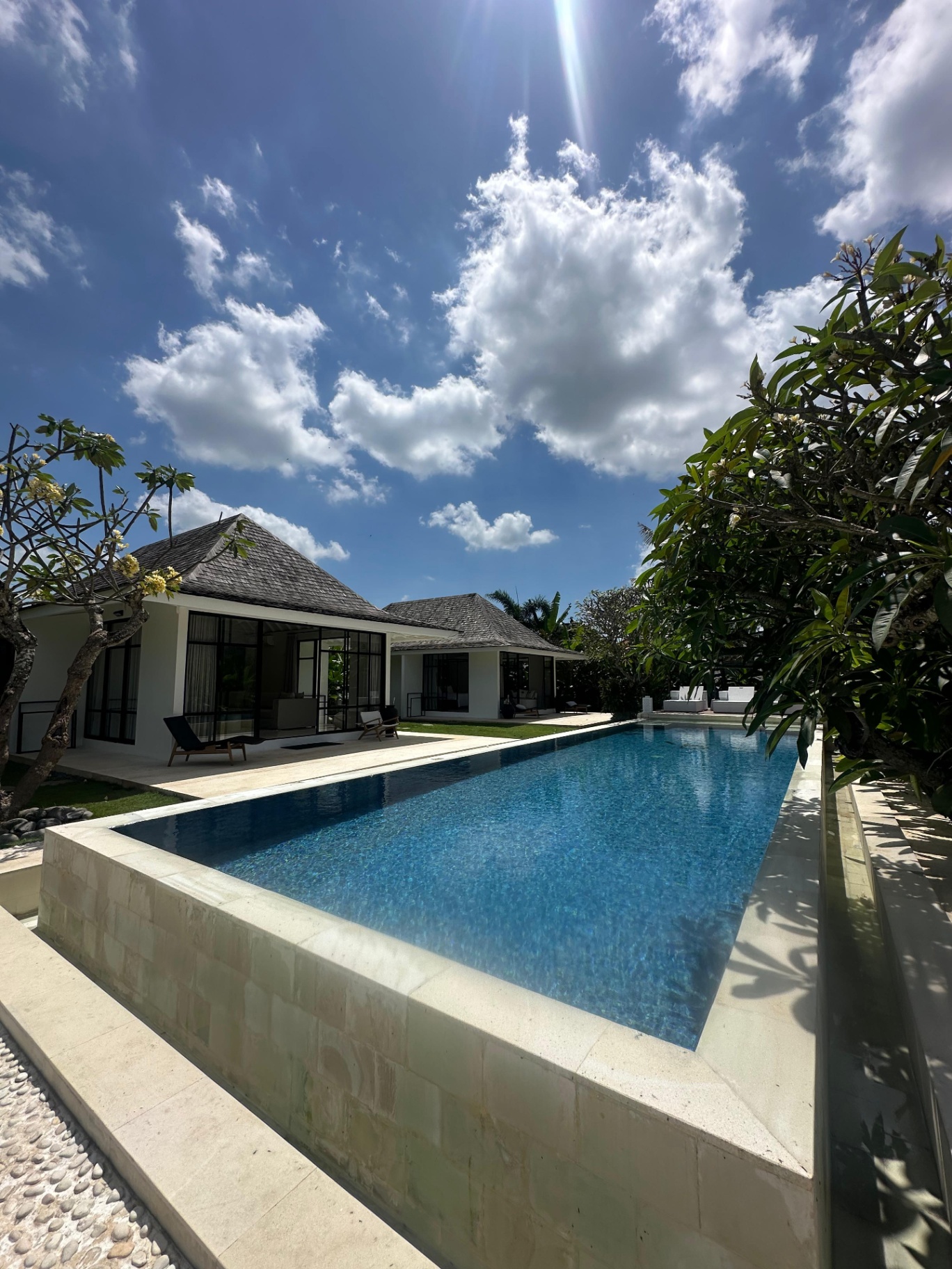 Villa image 2