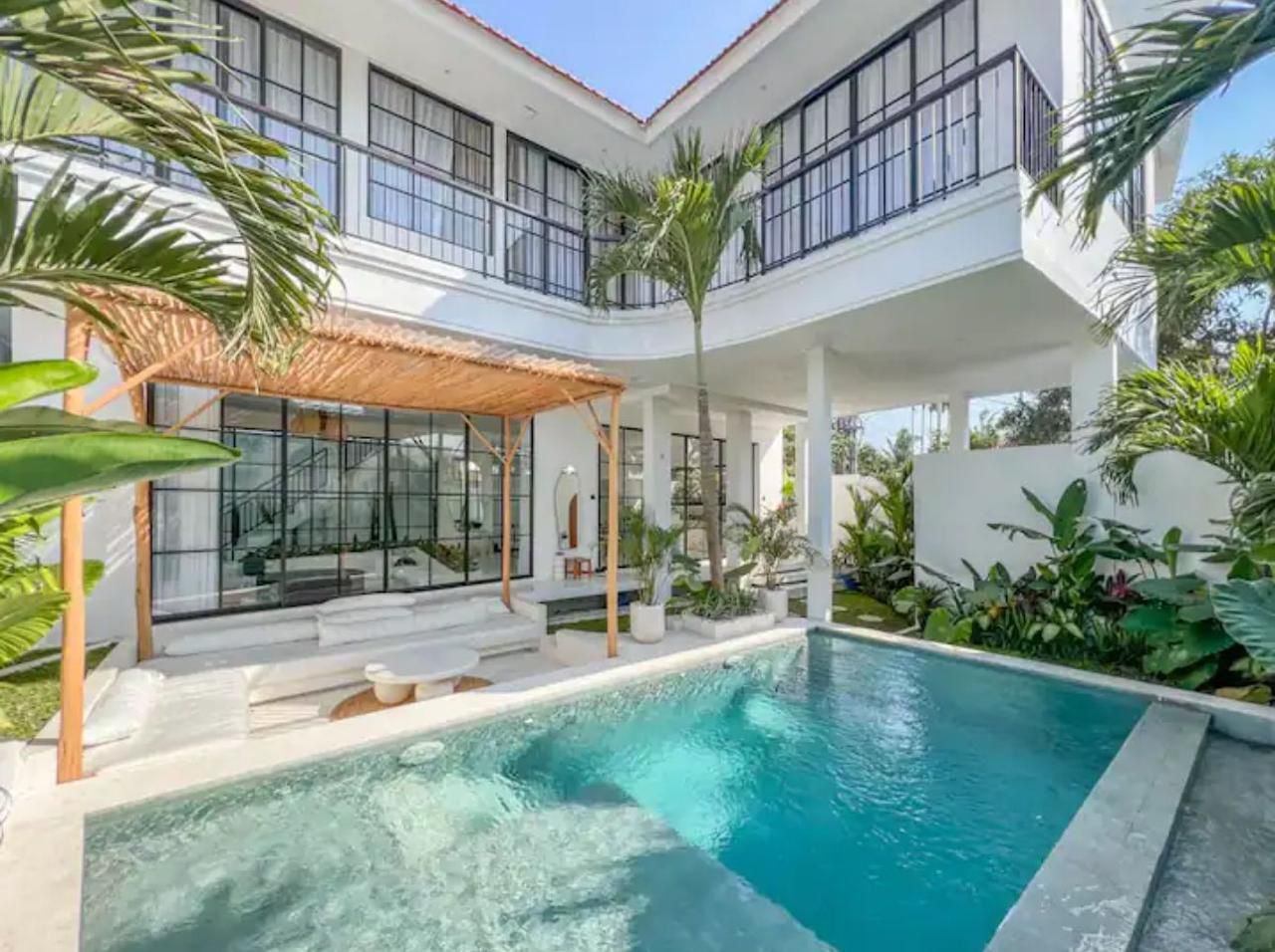 Villa image 1