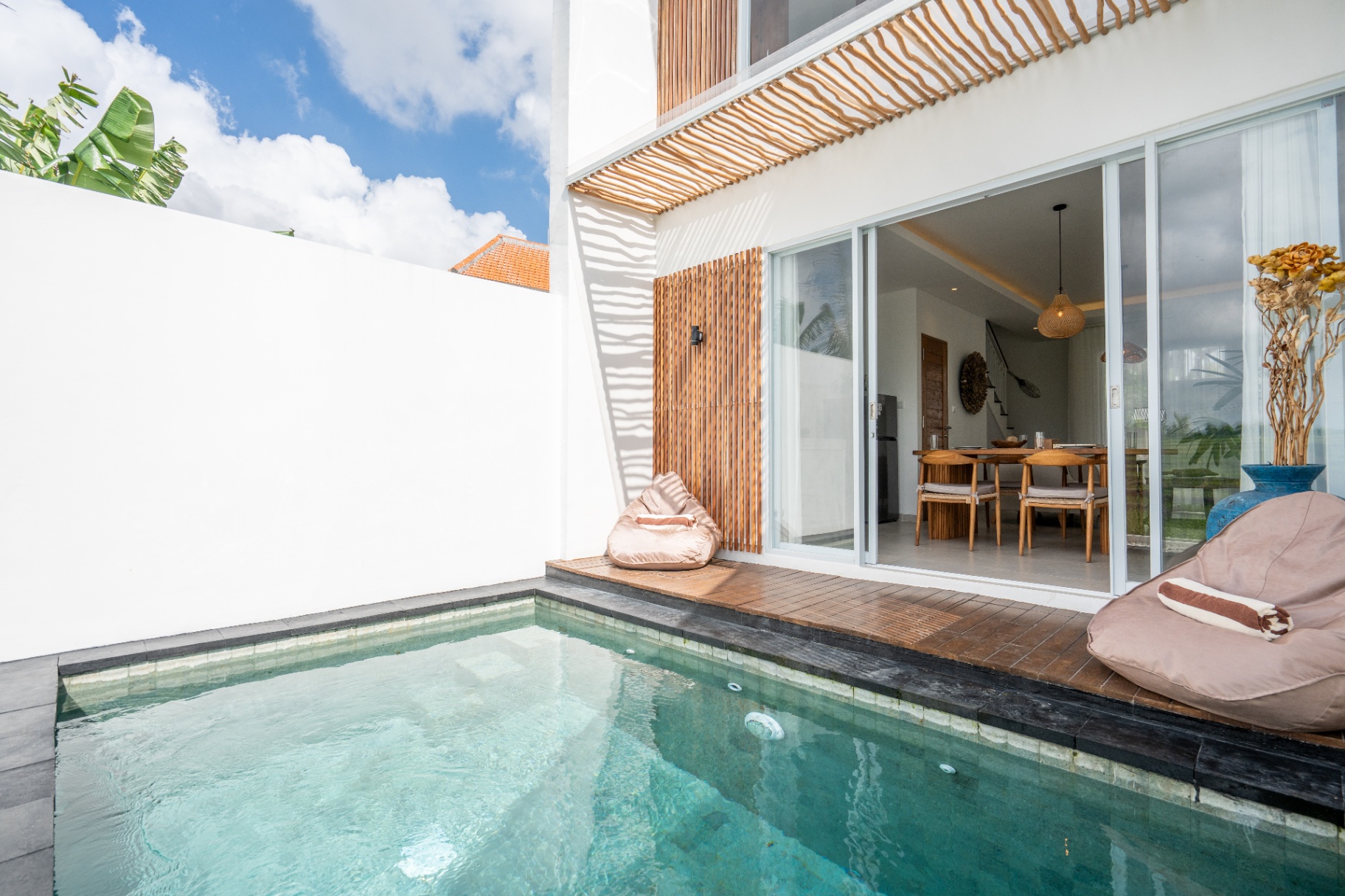 Villa image 1