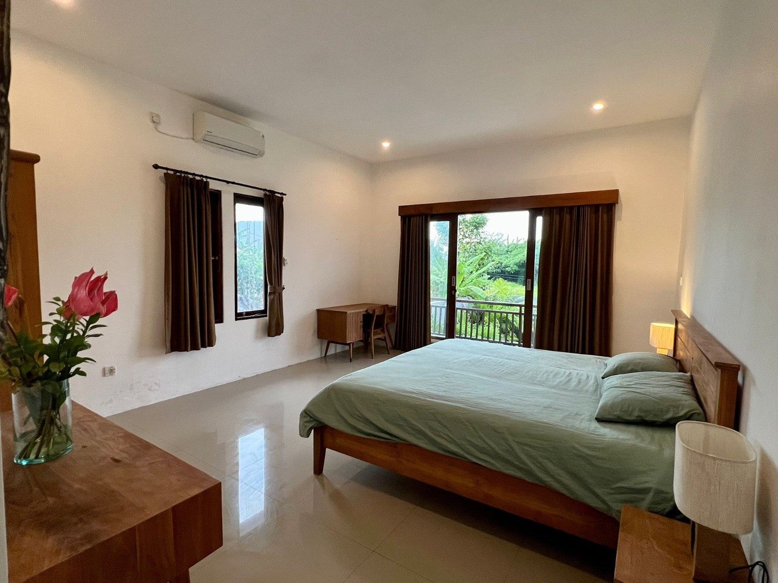 Villa image 2