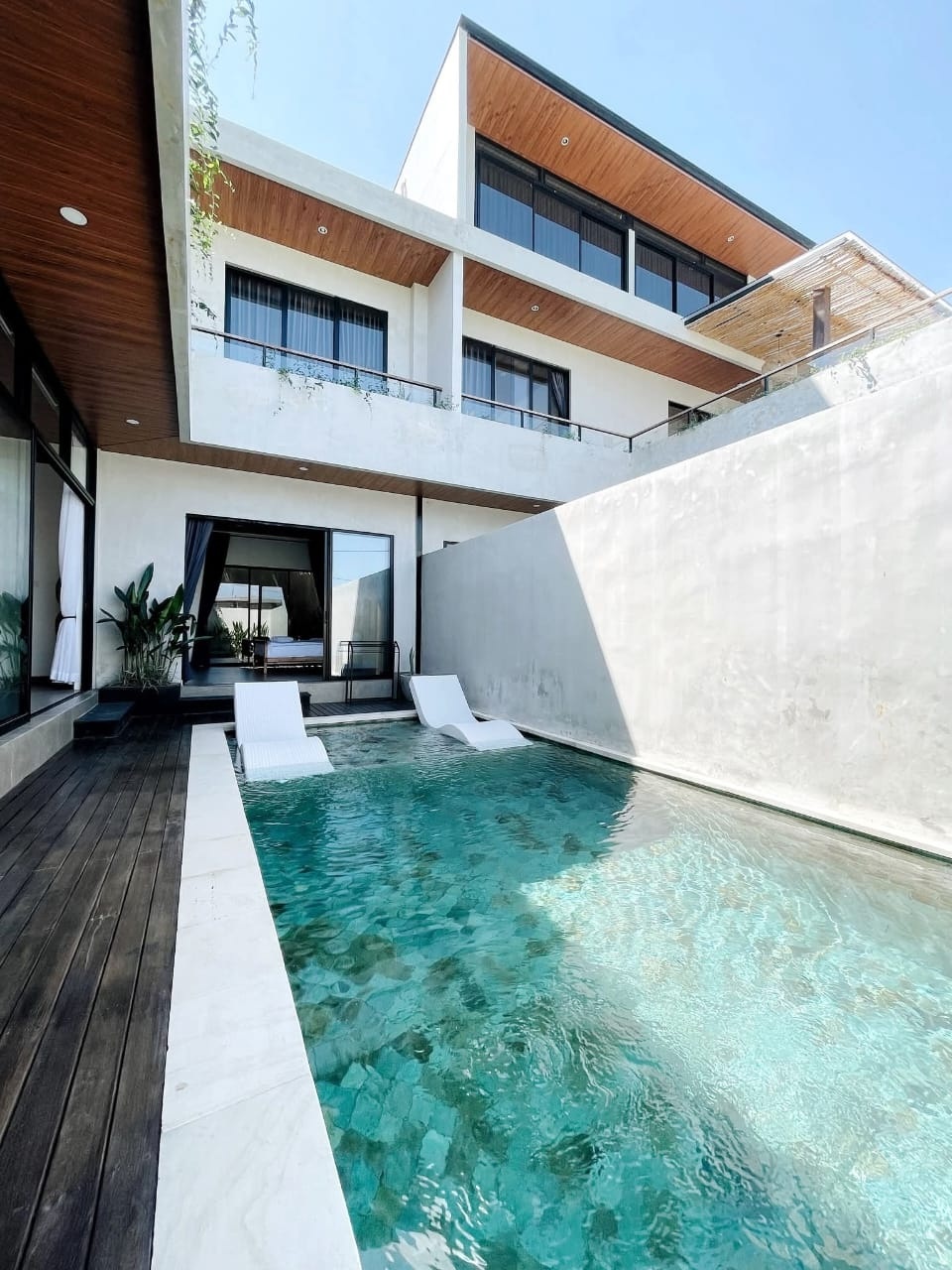 Villa image 1