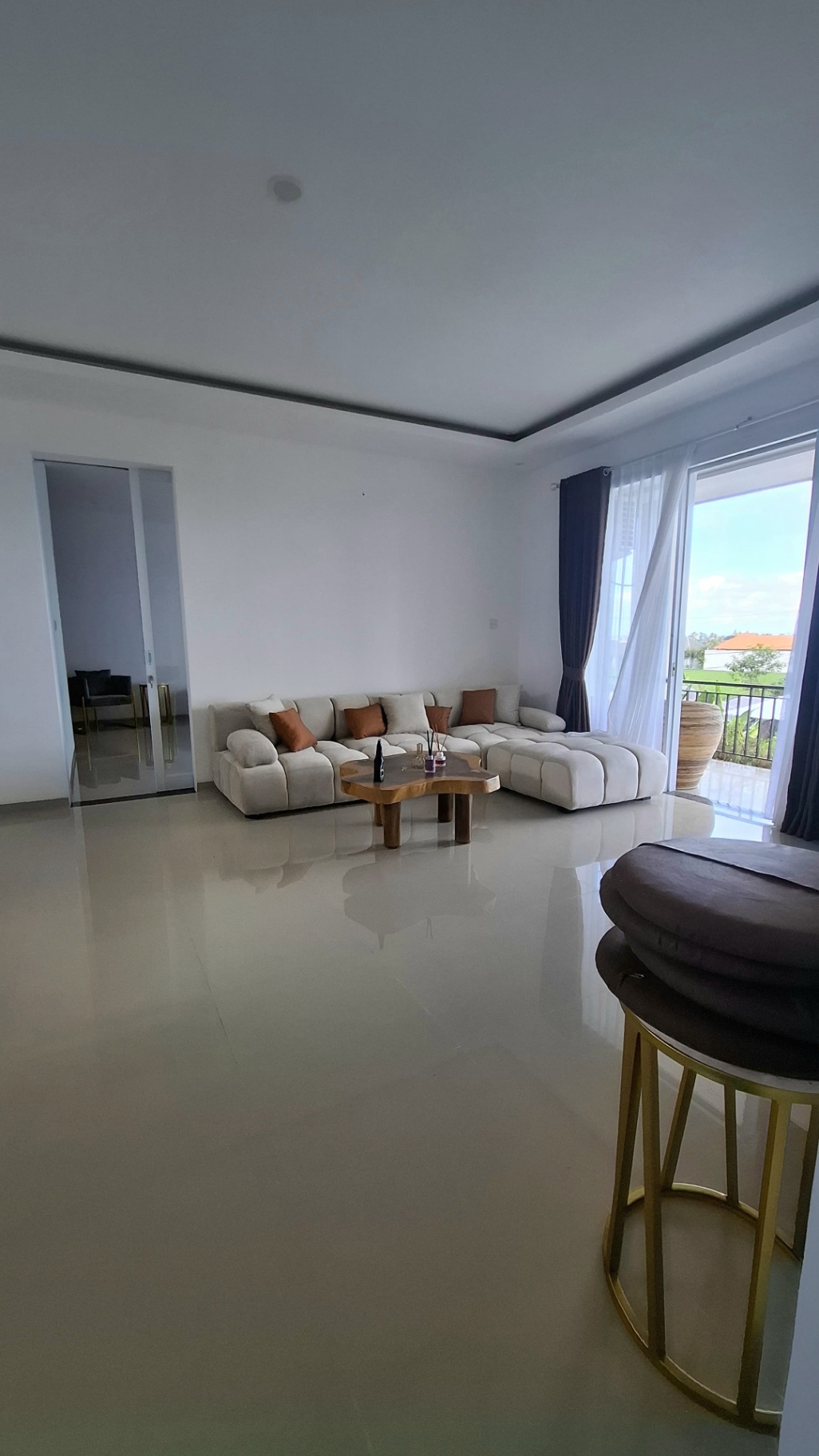 Villa image 2
