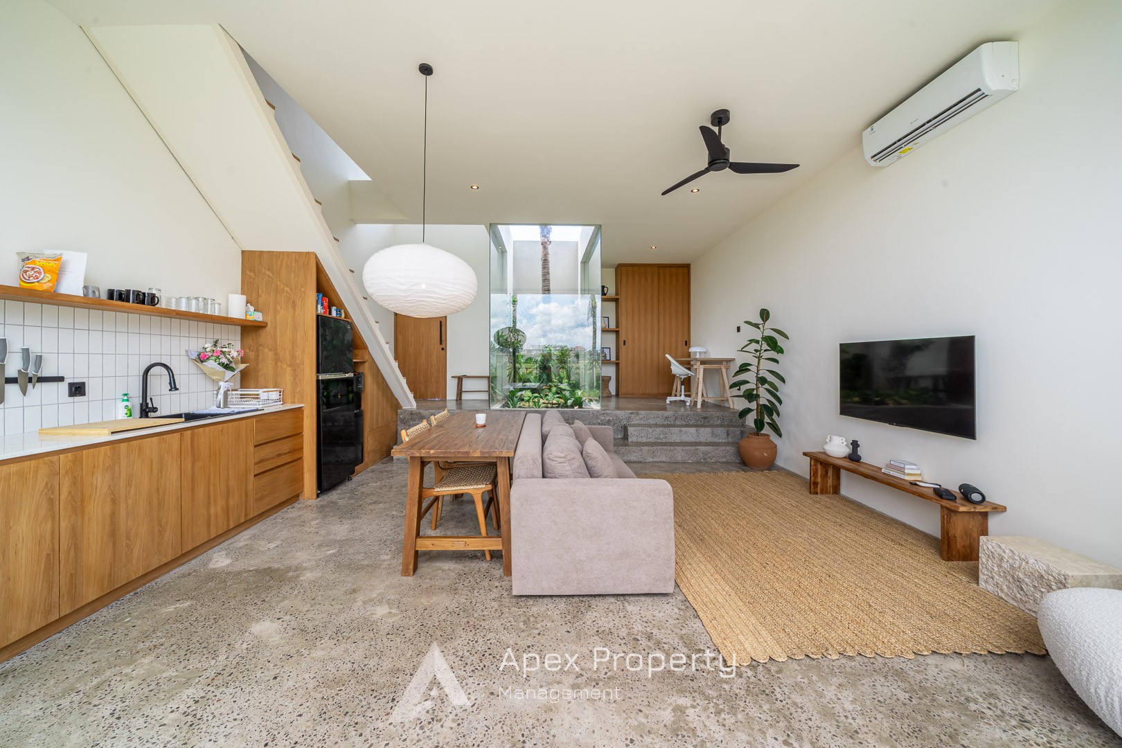 Villa image 2