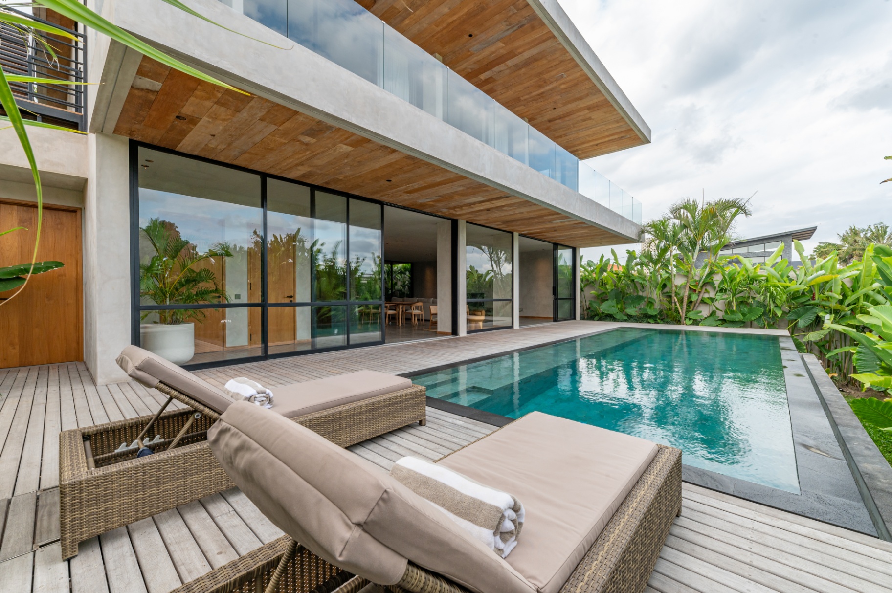 Villa Ariete – Brand New 3-Bedroom Minimalist Tropical Villa in Tumbak Bayuh