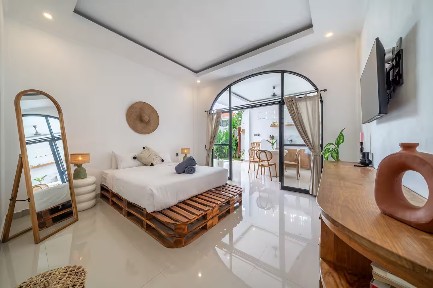Villa image 2