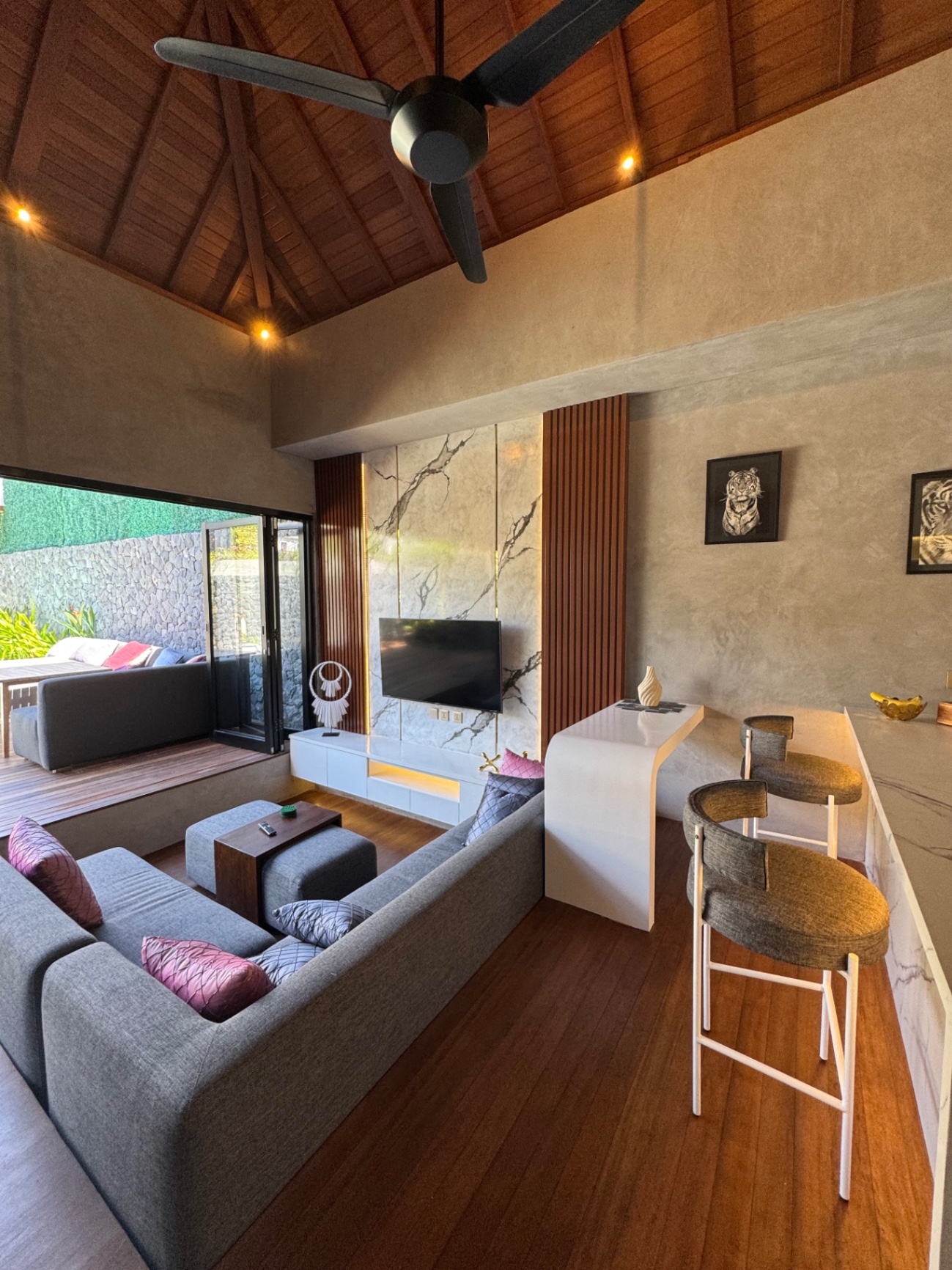 Villa image 2