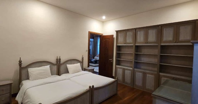 Villa image 3