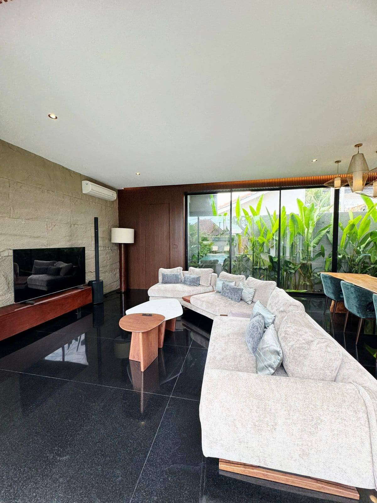 Villa image 3