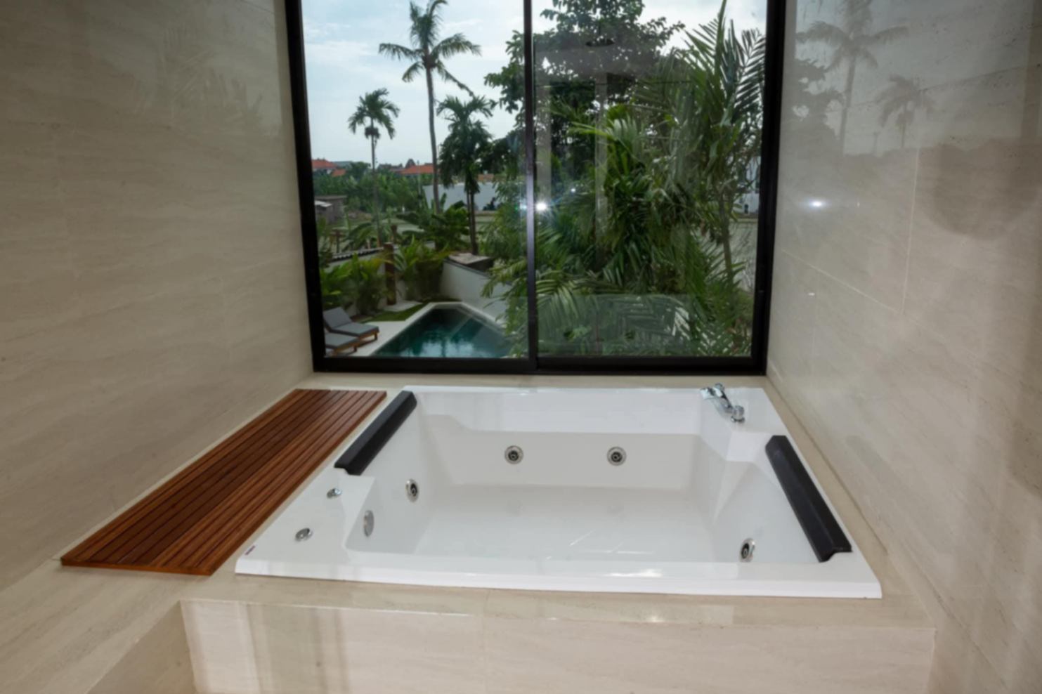 Villa image 3