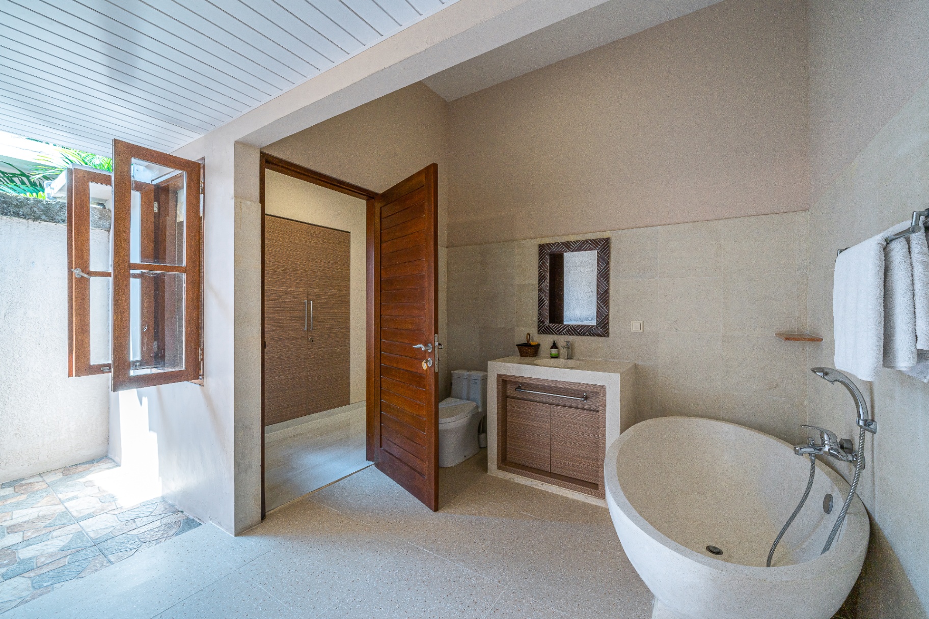 Villa image 5