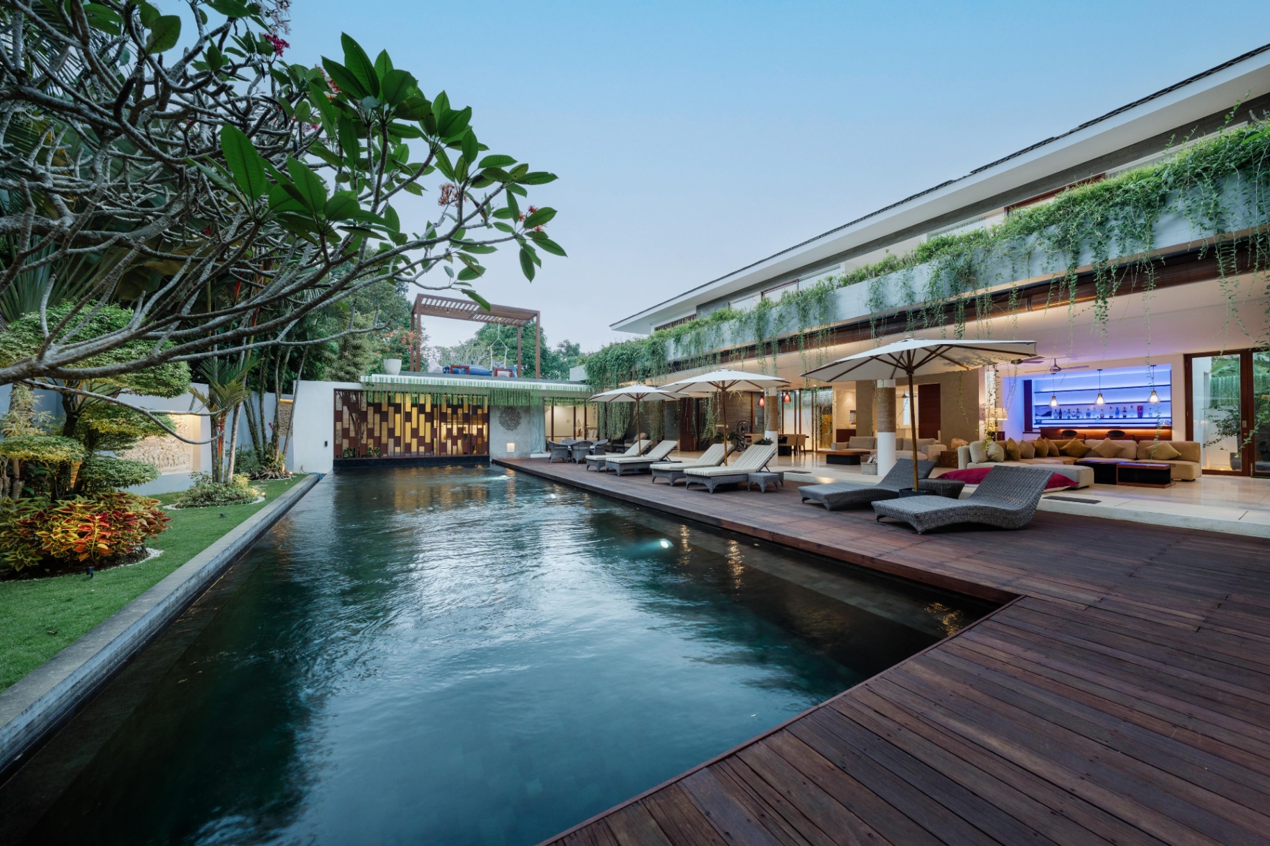 The Muse – 5-Bedroom Luxury Villa near Nuanu!!