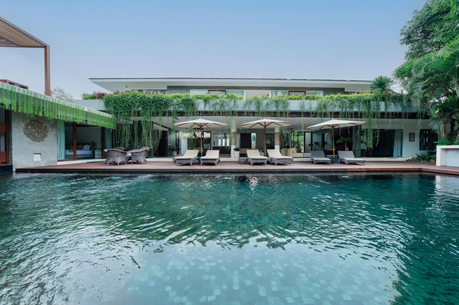 Villa image 2