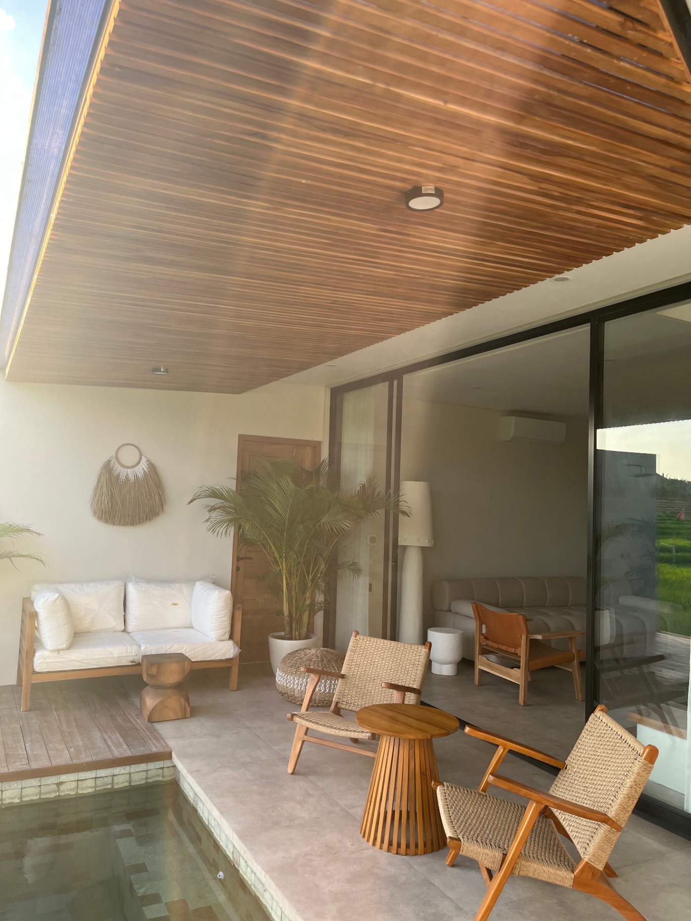 Villa image 2