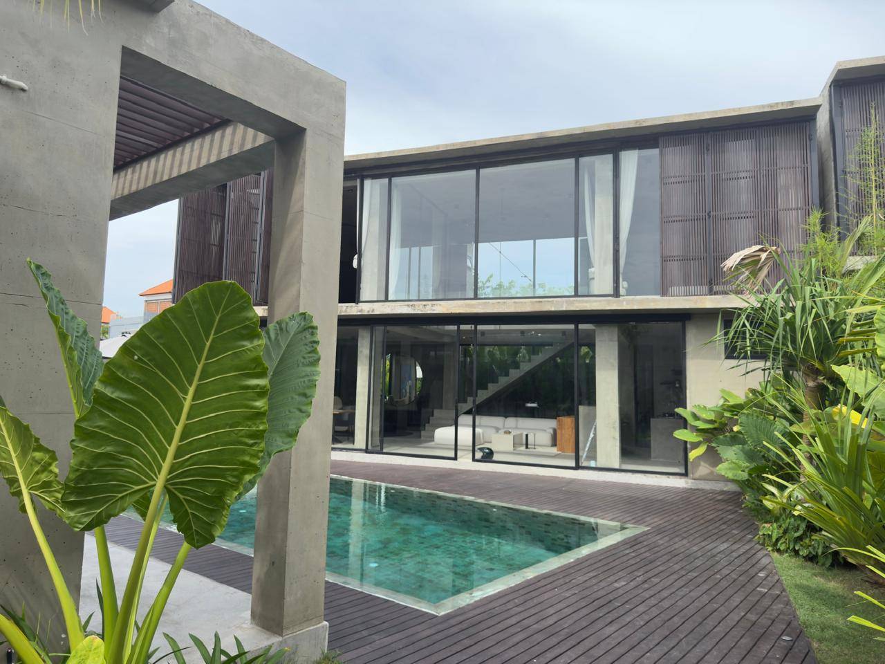 Villa image 2