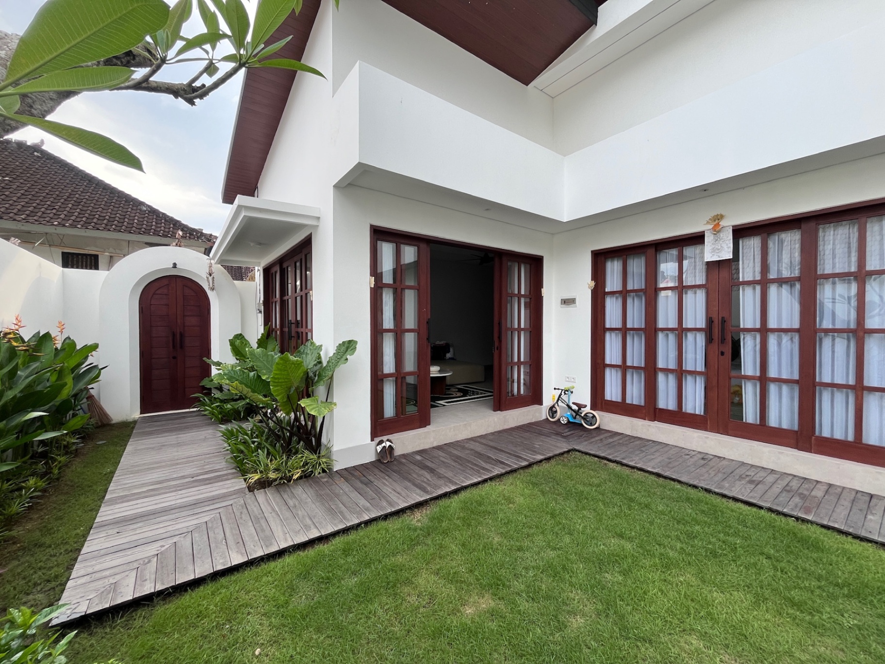 Villa image 2