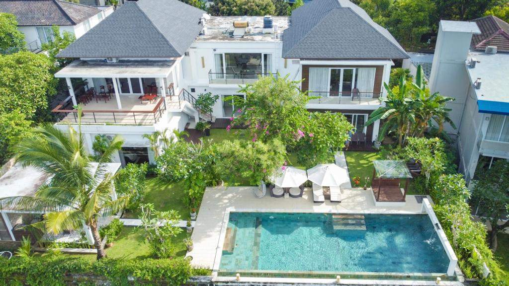 Villa image 3