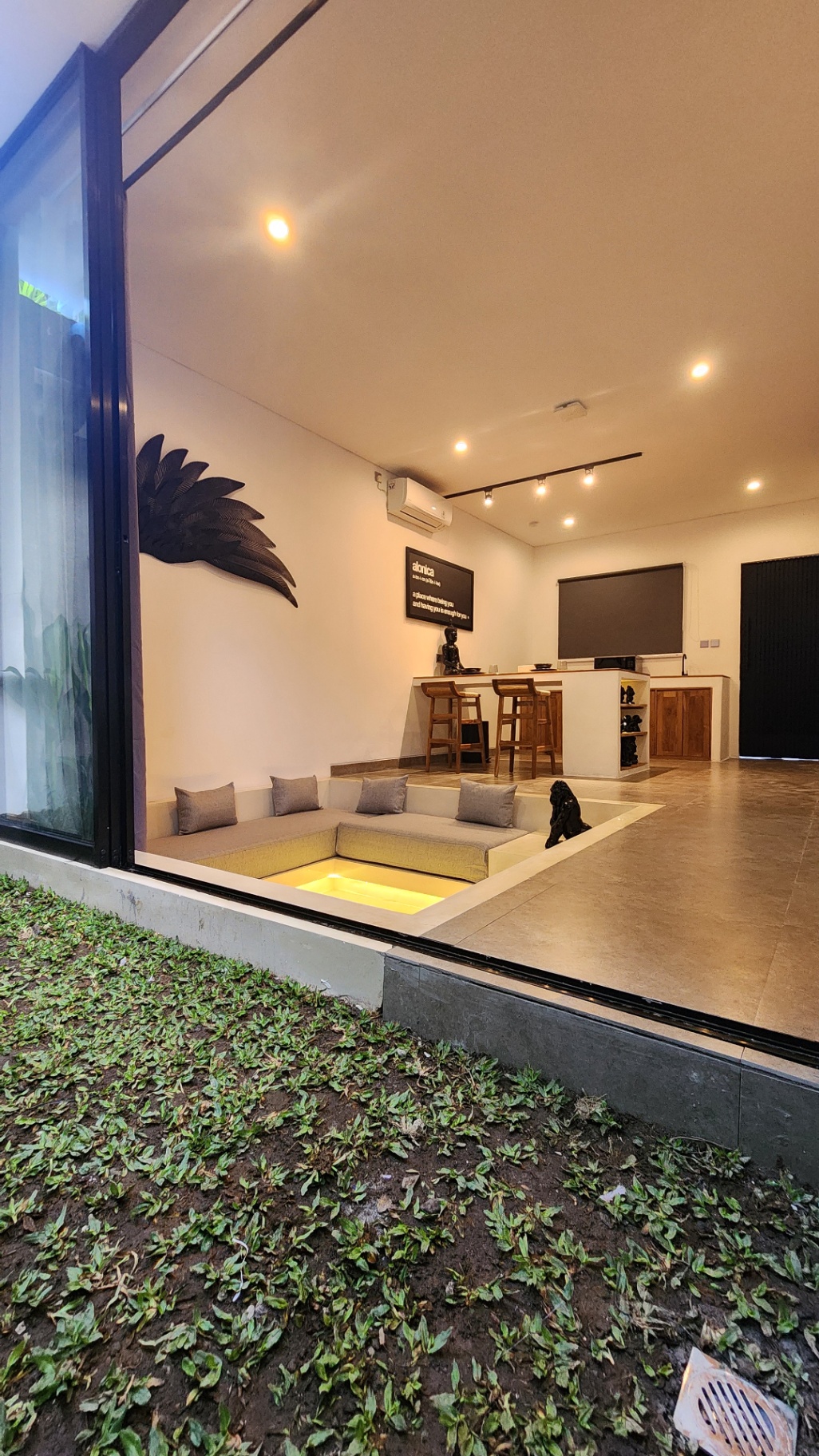 Villa image 2