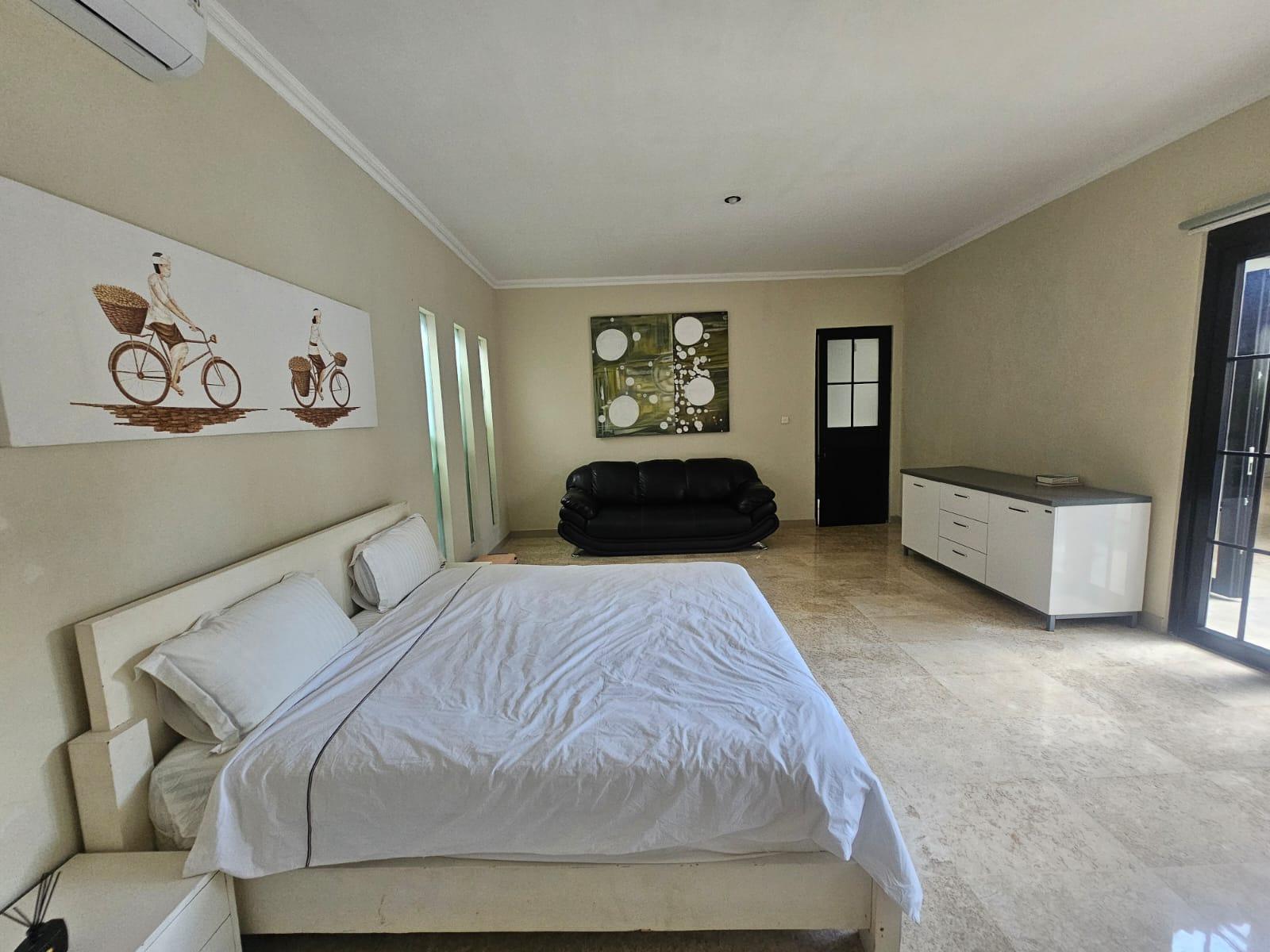Villa image 2