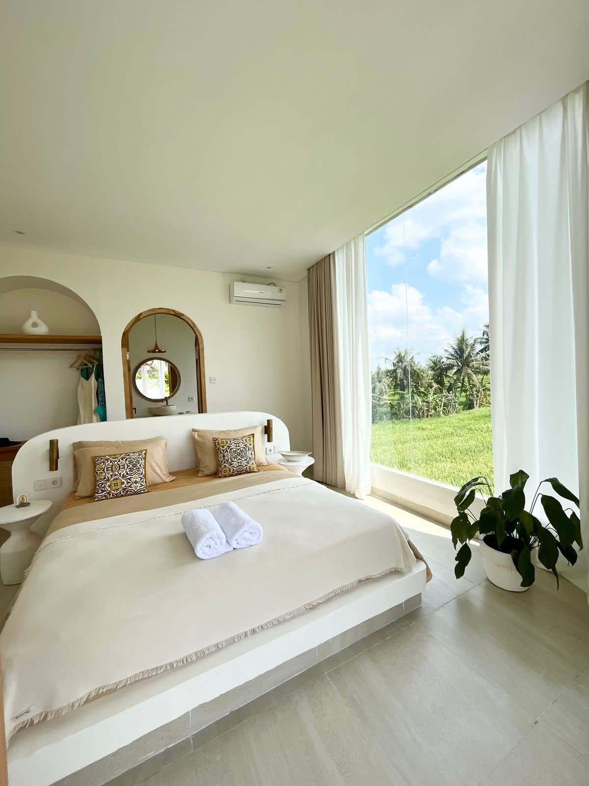 Villa image 2