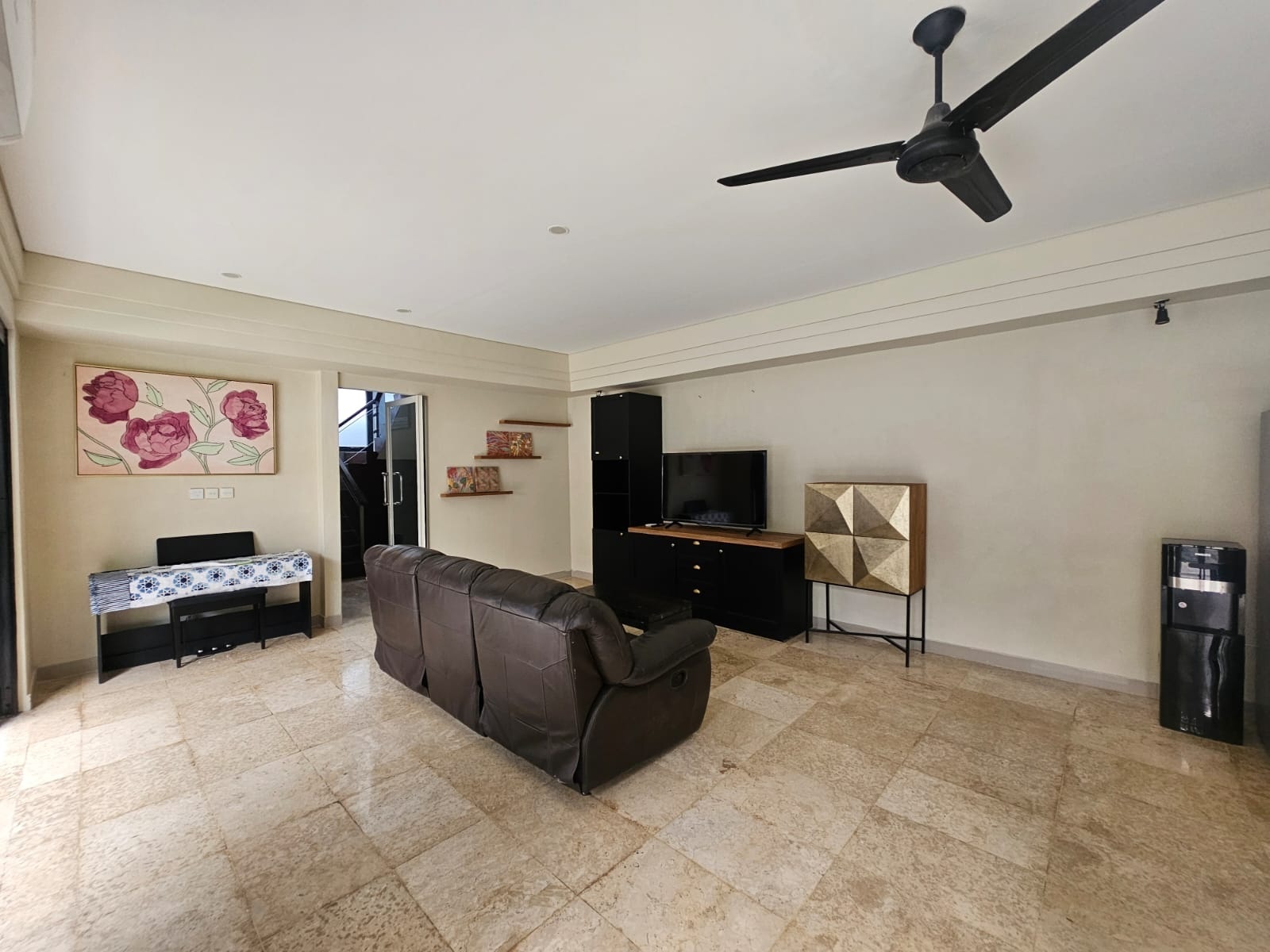 Villa image 3