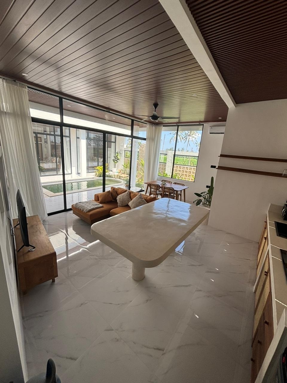 Villa image 3
