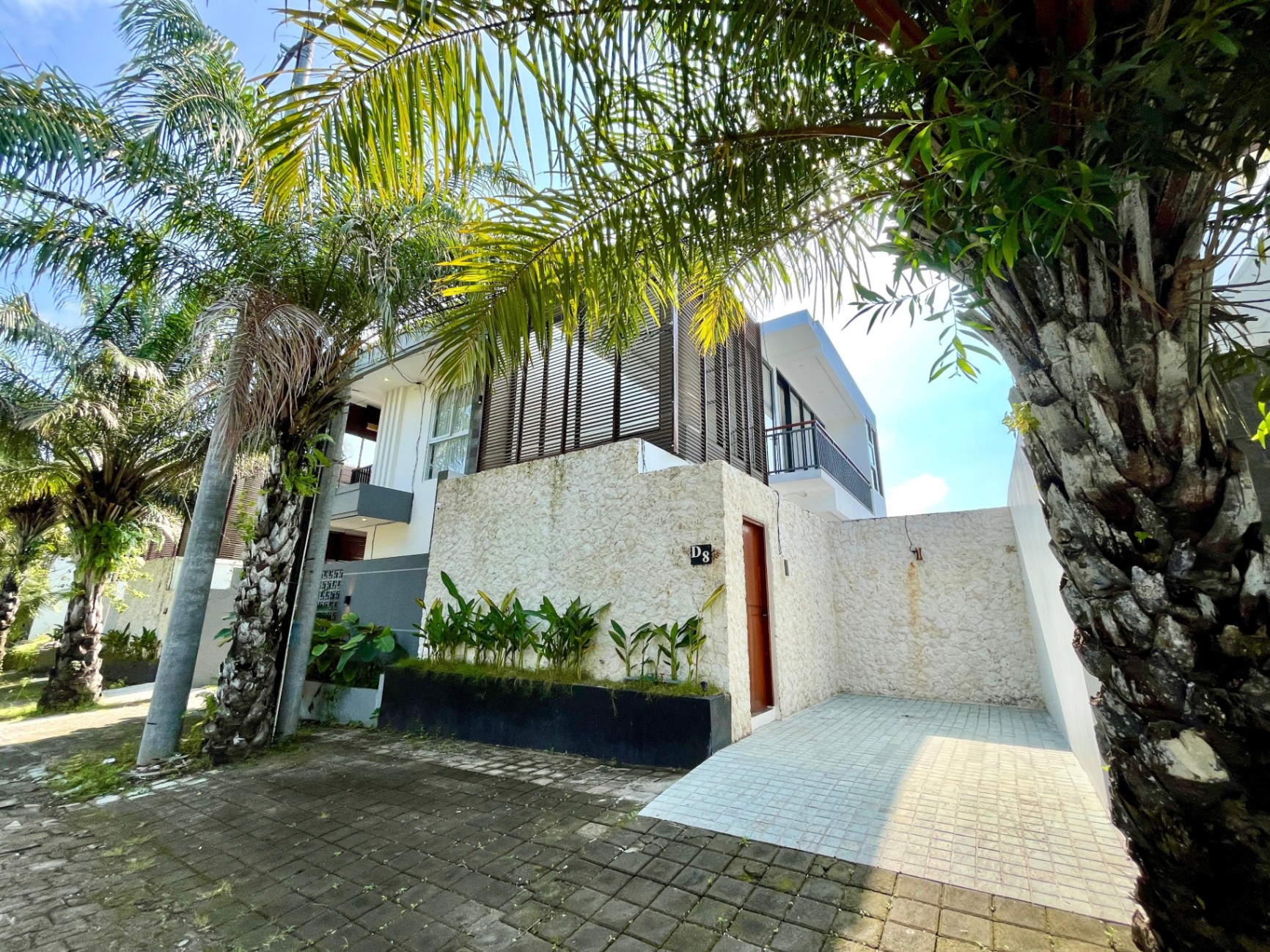 Villa image 1