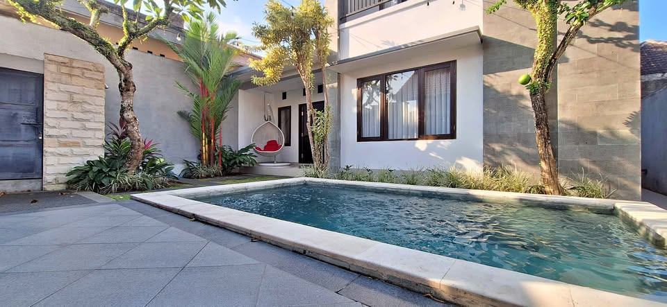 3 Bedrooms For Rent