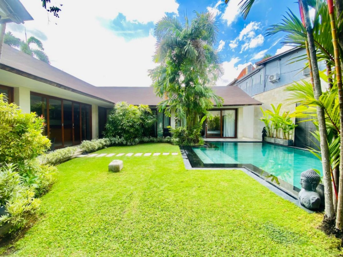 Villa image 2