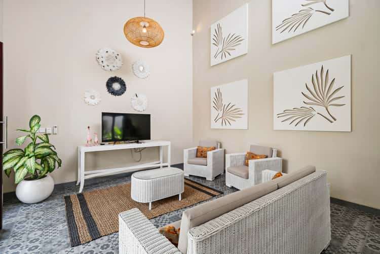 Villa image 2