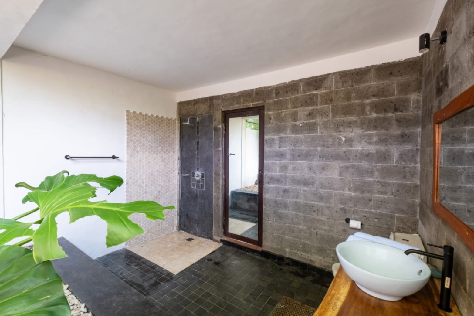 Villa image 3